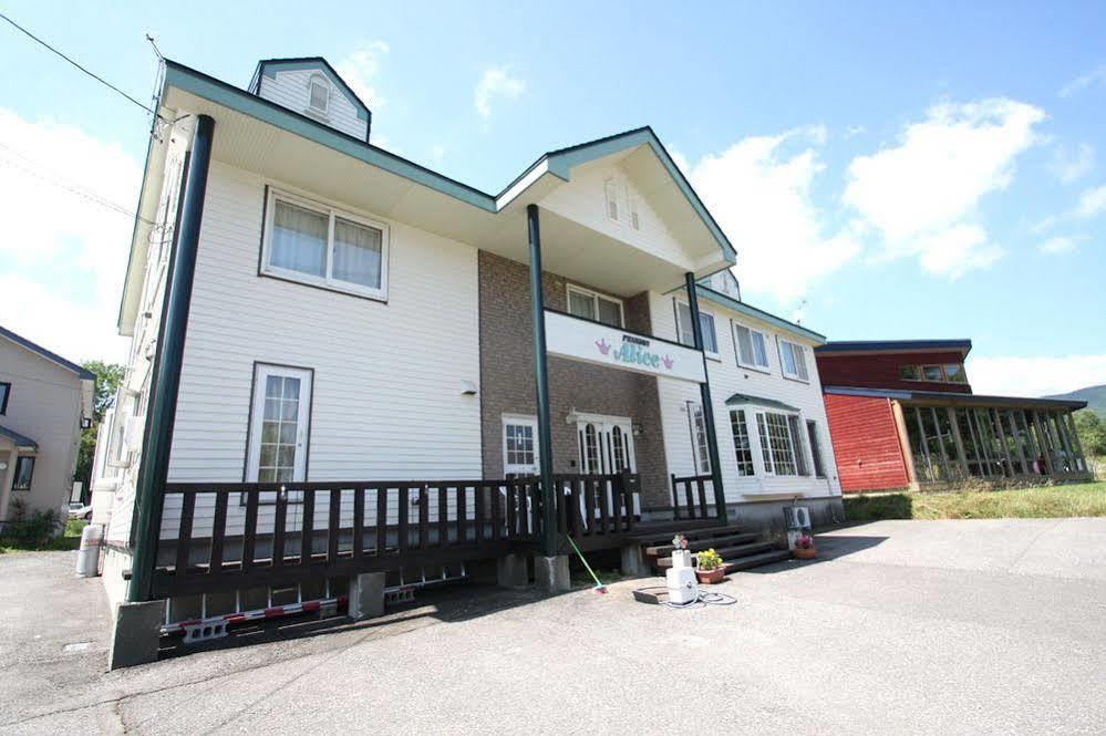 Pension Alice Hotel Niseko Exterior photo